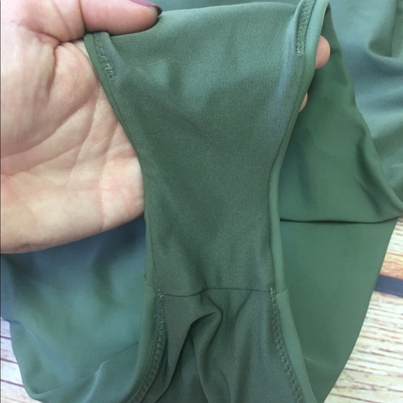 ❣️SOLD❣️Aerie one-piece swimsuit green - Picture 7 of 8